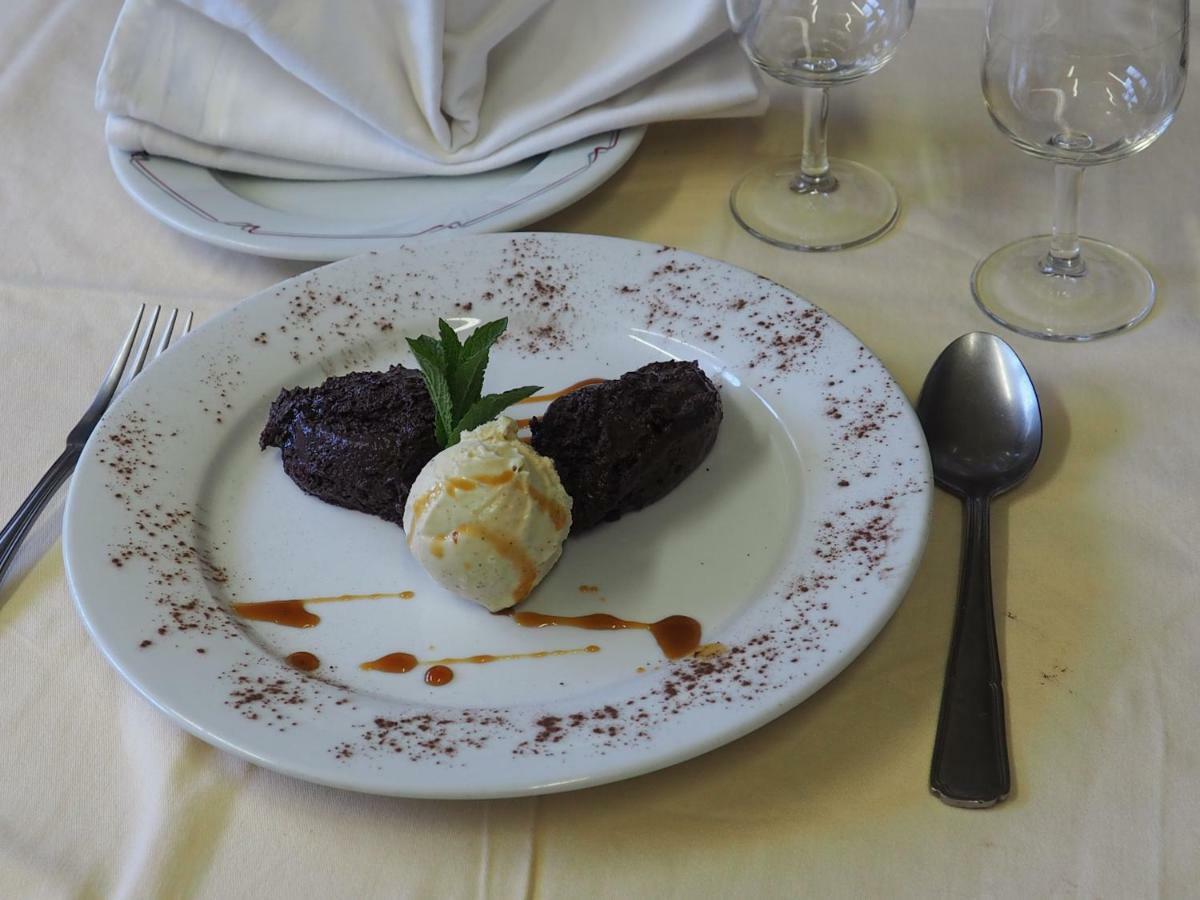 Hotel Restaurant La Manse Dornecy Eksteriør billede